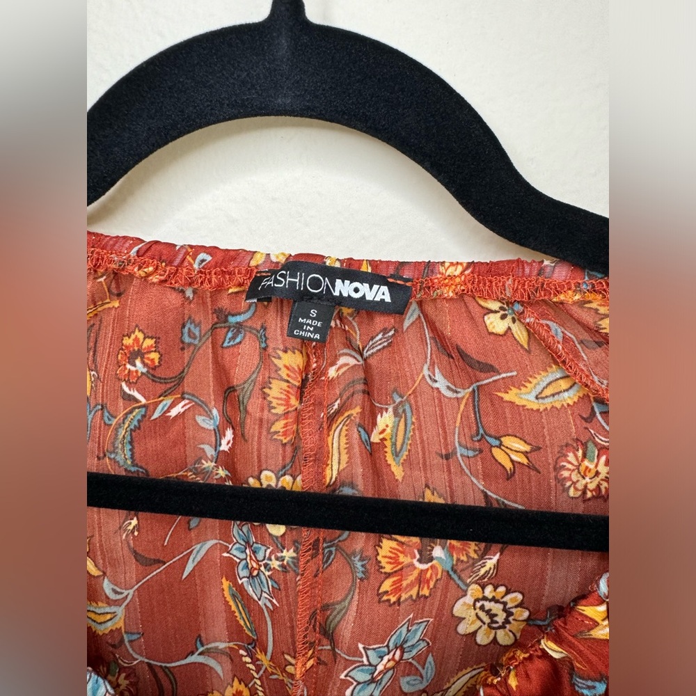 Fashion Nova - Chia Boy Chiffon Top - Floral Rust - Small - Picture 5 of 5